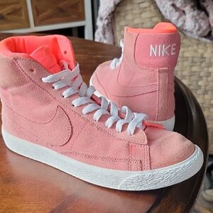 Nike Blaze High Top Sneakers Women's Sz 7 Youth 5 5 Pink Coral. Streetwear